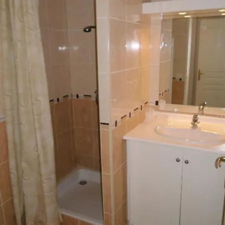 Apartment T2 A Plage Proche Mer *